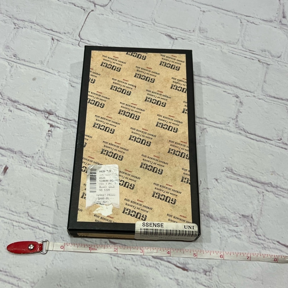 Gucci Black Decorative Box for an iPhone 8 Plus phone case - Picture 5 of 6